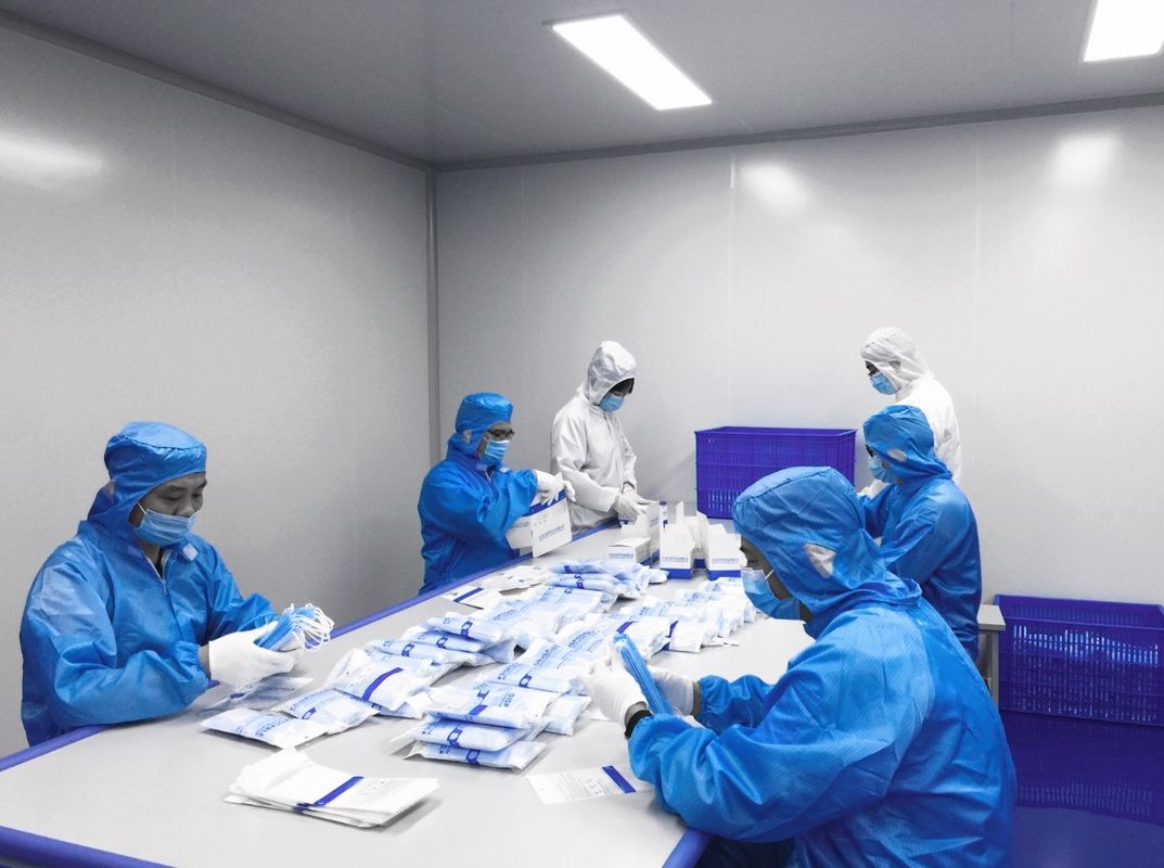 Beschikbaar Blauw Earloop-Gezichtsmasker, het Beschikbare Niet-steriele Algemeen medische onderzoek van het Mondmasker leverancier